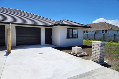 Photo of property in 6 Cross Street, Castlecliff, Wanganui, 4501