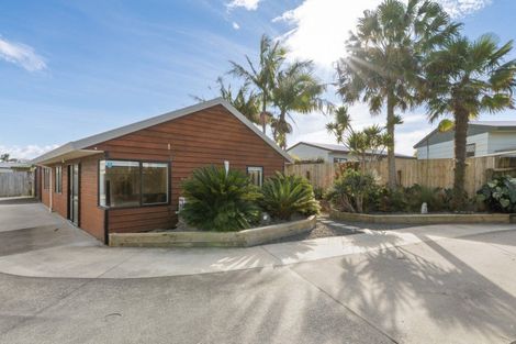 Photo of property in 31b Lyn Grove, Papamoa Beach, Papamoa, 3118
