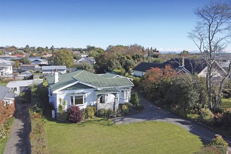 Photo of property in 12 Tavistock Road, Waipukurau, 4200