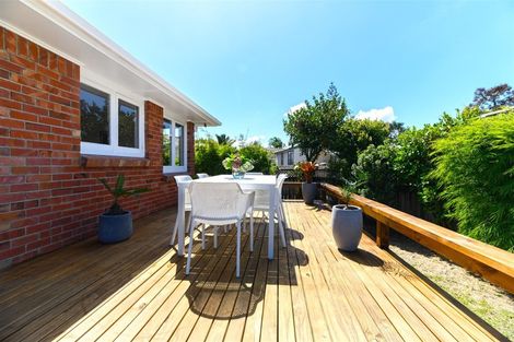Photo of property in 54 Neil Avenue, Te Atatu Peninsula, Auckland, 0610