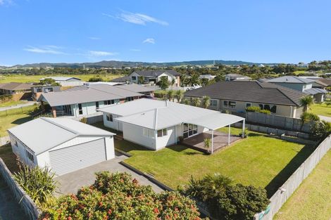 Photo of property in 12 Dune Lake Place, Ruakaka, 0116