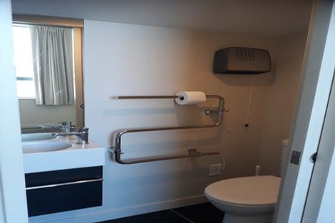 Photo of property in 2u9 Stone Street, Miramar, Wellington, 6022
