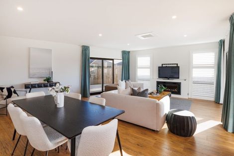 Photo of property in 18 Silkwood Place, Fitzherbert, Palmerston North, 4410