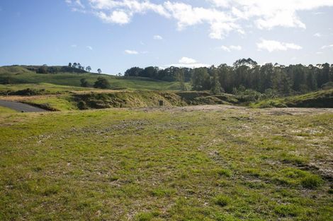 Photo of property in 10 Willow Lane, Acacia Bay, 3385