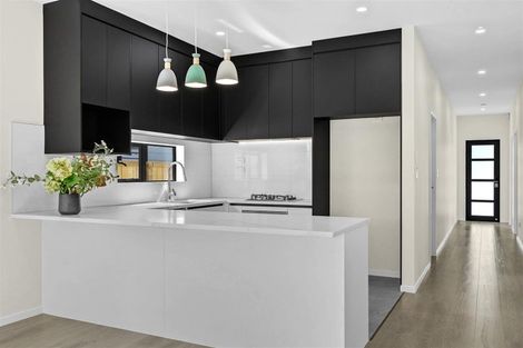 Photo of property in 14 Waimarie Drive, Karaka, 2578