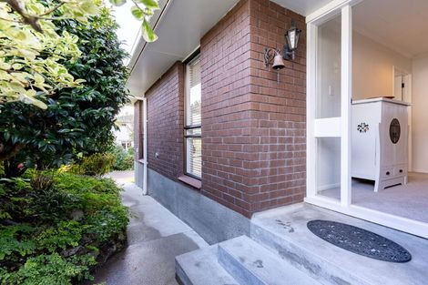 Photo of property in 3 Phoenix Avenue, Hokowhitu, Palmerston North, 4410