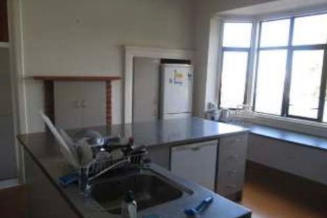 Photo of property in 2 Heriot Row, Dunedin Central, Dunedin, 9016