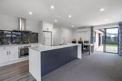 Photo of property in 28 Hartford Crescent, Rolleston, 7615