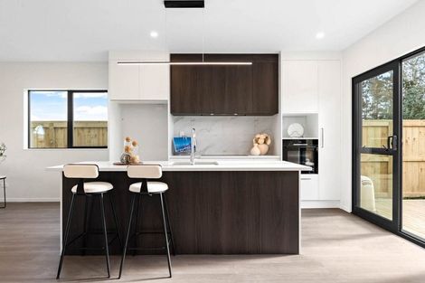 Photo of property in 65 Picnic Point Road, Hobsonville, 0616