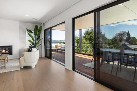 Photo of property in 9 Awanui Street, Hilltop, Taupo, 3330
