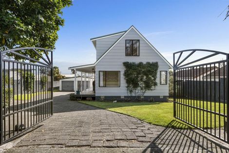 Photo of property in 4 Bishoprick Crescent, Te Puke, 3119