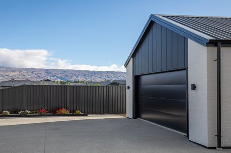 Photo of property in 21 Pollock Street, Alexandra, 9320