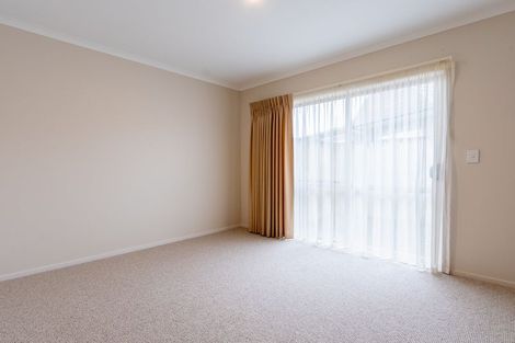 Photo of property in Rangeview Villas, 24/9 Fuller Close, Levin, 5510