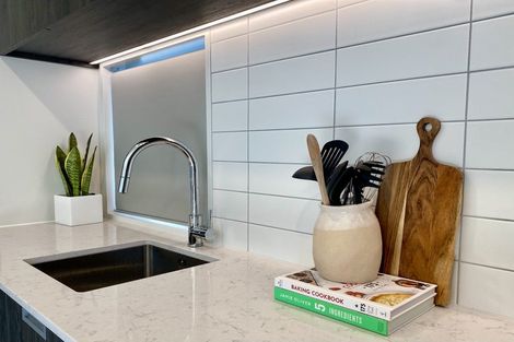 Photo of property in 2/51 Maxwell Street, Riccarton, Christchurch, 8041