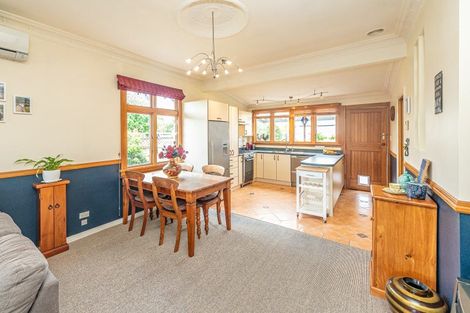 Photo of property in 100 Portal Street, Durie Hill, Whanganui, 4500