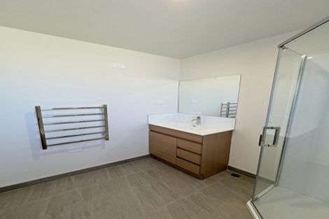 Photo of property in 27c Te Atatu Road, Te Atatu South, Auckland, 0610