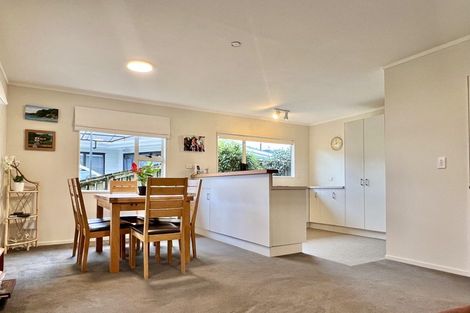 Photo of property in 4 Allman Drive, Coromandel, 3506