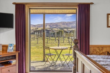 Photo of property in 1 Shortcut Road, Cromwell, 9310