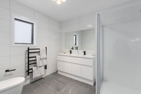 Photo of property in 100 Kaipara Portage Road, Riverhead, 0820