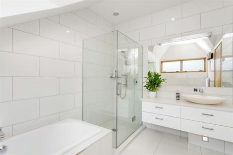 Photo of property in 16 Grangewood Lane, Burnside, Christchurch, 8053