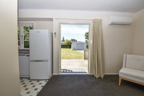 Photo of property in 15 Moreton Road, Carterton, 5713