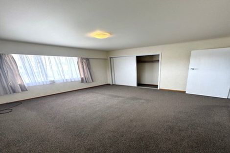 Photo of property in 59 Lincoln Park Avenue, Massey, Auckland, 0614