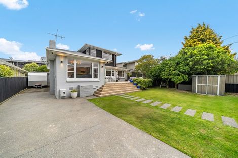 Photo of property in 18 Pempsey Street, Silverstream, Upper Hutt, 5019
