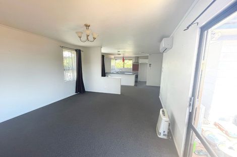Photo of property in 7 Correa Court, Goodwood Heights, Auckland, 2105