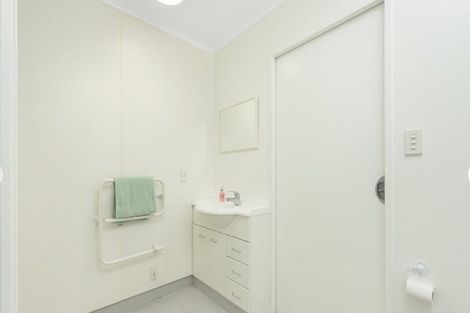 Photo of property in 8d Heath Street, Mount Maunganui, 3116