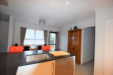 Photo of property in 31 Posa Avenue, Henderson, Auckland, 0612