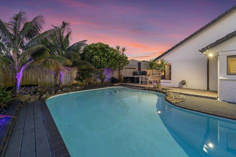 Photo of property in 24 Fahey Avenue, Mount Maunganui, 3116