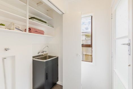 Photo of property in 1a Limbrick Street, Waipawa, 4210