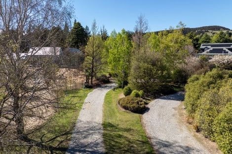 Photo of property in 5 Cottonwood Lane, Wanaka, 9305