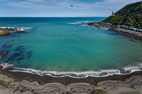 Photo of property in 42 Owhiro Bay Parade, Owhiro Bay, Wellington, 6023