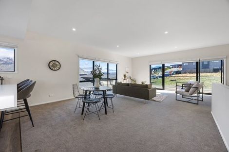 Photo of property in 60 Kirimoko Crescent, Wanaka, 9305