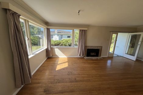 Photo of property in 52 Reading Street, Greytown, 5712