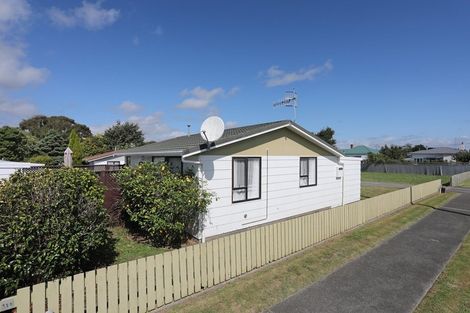 Photo of property in 3/21 Russell Street, Marton, 4710