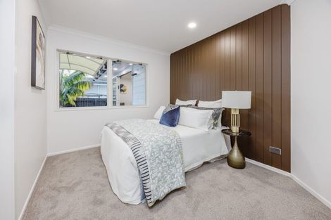 Photo of property in 60a Reelick Avenue, Pakuranga Heights, Auckland, 2010