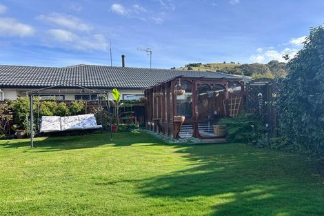 Photo of property in 28 Trigg Crescent, Taradale, Napier, 4112