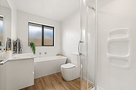 Photo of property in 70 Crossley Avenue, Woodend, 7610