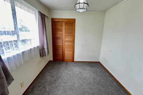 Photo of property in 1/17 Ashbourne Place, Glendene, Auckland, 0602