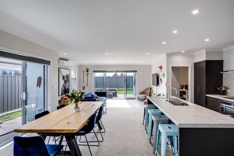 Photo of property in 28 Hurunui Drive, Te Awa, Napier, 4110