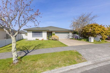 Photo of property in 69 Kensington Drive, Taradale, Napier, 4112