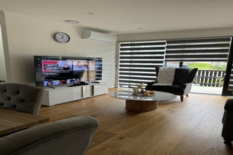Photo of property in 11 Mahalo Avenue, Wiri, Auckland, 2104