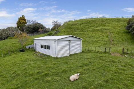 Photo of property in 16 Freeth Drive, Ridgewood, New Plymouth, 4371