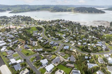 Photo of property in 5a Waikowhai Place, Raglan, 3225