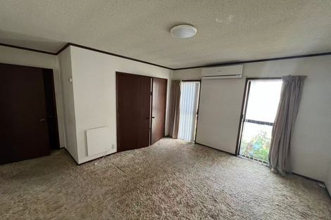 Photo of property in 56 Balmain Road, Chatswood, Auckland, 0626