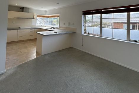 Photo of property in 12 Darimouth Place, Albany, Auckland, 0632