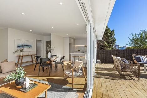 Photo of property in 17a Hamurana Place, Te Atatu Peninsula, Auckland, 0610