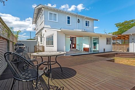 Photo of property in 280 Kahutia Street, Gisborne, 4010